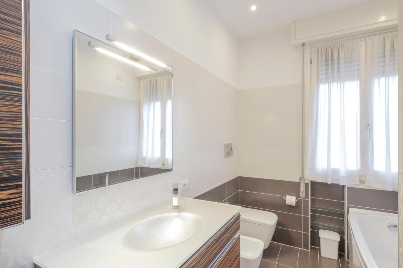 Aura Home Sirmione - 2 Bedrooms Apartment Exterior foto